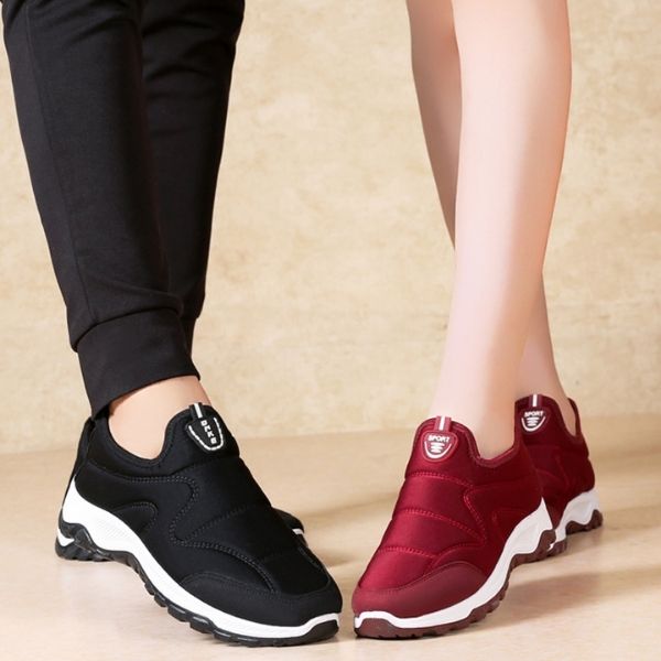 PLUSHBOOT™ - PANTOFI UNIVERSALI PENTRU SEZOANE DE TRANZIȚIE