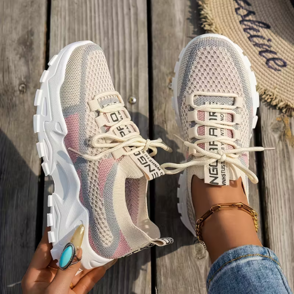 AIRSYNQ™ - ADIDAȘI DE DAMĂ RESPIRABILI PENTRU CONFORT PE TOT PARCURSUL ZILEI